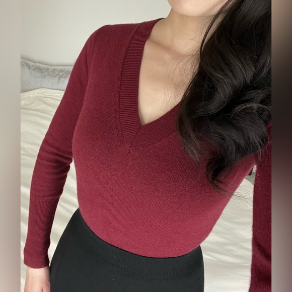 J. Crew 100% cashmere v-neck sweater XXS - Picture 7 of 14